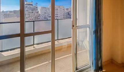 Conjunto comercial com 3 salas em andar alto no Centro da cidade