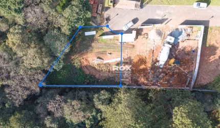 Terreno à venda no Condominio Aguas do Barigui com 387,85m² por R$ 585.000,00.