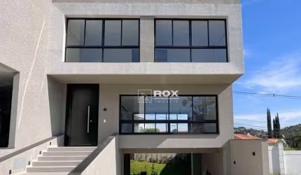 Casa em condomínio com 3 quartos, quintal, à venda - Santa Cândida - Curitiba/PR