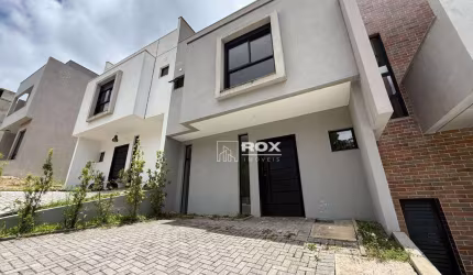 Sobrado com 3 quartos 1 suíte à venda, 118 m² - Santa Cândida, Curitiba/PR