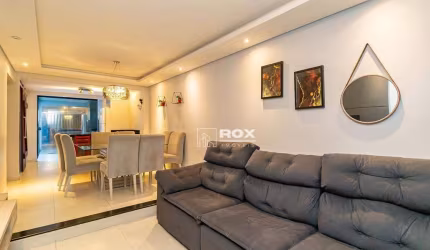 Sobrado com 3 quartos à venda, 135 m² - Jardim das Américas, Curitiba/PR