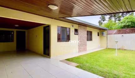 Casa térrea com 4 quartos e Semi-mobiliada à venda, 219 m² - Portão, Curitiba/PR