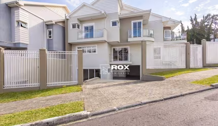 Casa triplex com 4 quartos à venda, 371 m² por R$ 2.200.000 - Cascatinha - Curitiba/PR