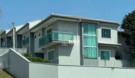 Sobrado de alto padrão com 3 quartos à venda, 135 m² por R$ 990.000 - Xaxim, Curitiba/PR