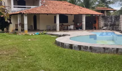 Cond.Planeta Água casa duplex edificada em terreno plano de 1400 m2 piscina, acomodação para caseiro