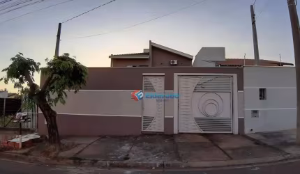 Casa com 3 dormitórios à venda, 170 m² por R$ 690.000,00 - Jardim Residencial Ravagnani - Sumaré/SP