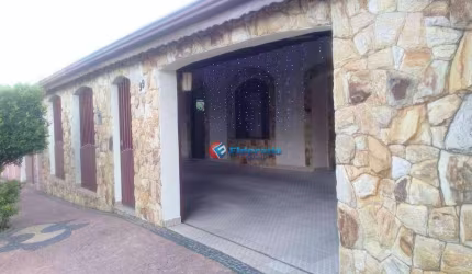Casa com 3 dormitórios à venda, 158 m² por R$ 960.000,00 - Núcleo Santa Isabel - Hortolândia/SP