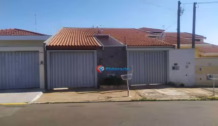 Casa à venda, 140 m² por R$ 600.000,00 - Vila Bressani - Paulínia/SP