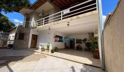 Sobrado com 3 dormitórios à venda, 212 m² por R$ 784.500 - Loteamento Remanso Campineiro - Hortolândia/SP