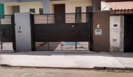 Casa no Pq. das Indústrias com 2 dormitórios e 2 banheiros sociais