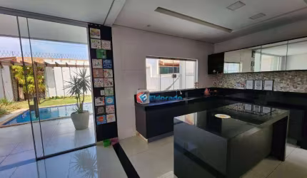 Casa com 3 dormitórios à venda, 240 m² por R$ 1.100.000,00 - Jardim Golden Park - Hortolândia/SP