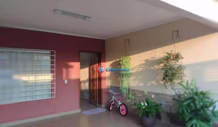 Excelente casa tipo sobrado, 2 quartos, close,  varanda e sacada nos fundos, constr.150 m², R$ 390.000- Parque Progresso (B. Matão ) - Sumaré/SP.