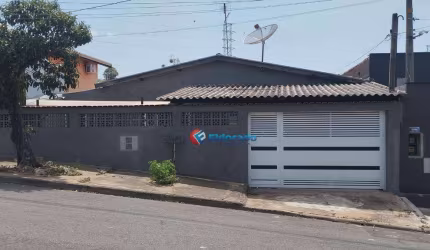 Casa com 3 dormitórios à venda, 140 m² por R$ 370.000,00 - Jardim Minda - Hortolândia/SP