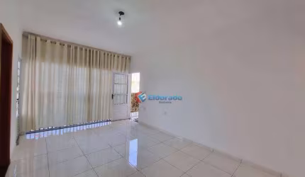 Casa com 3 dormitórios para alugar, 100 m² por R$ 2.100,00/mês - Parque Terras Santa Maria - Hortolândia/SP