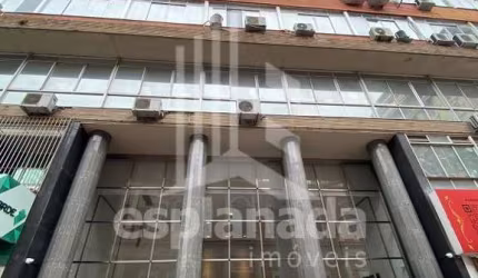 SALA AMPLA NA RUA URUGUAI