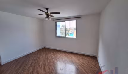 Apartamento 2 dormitórios uma vaga de garagem