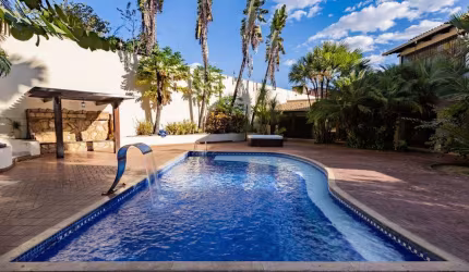 Casa - Sobrado 4 Suites - 605 m2, 1.509 m2 de terreno a venda no Setor Leste - E