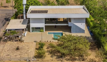 Exclusiva chácara de condomínio, com lazer impecável em Bela Vista de Goiás.
