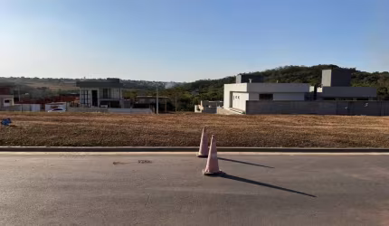 TERRENO/LOTE/ CONDOMÍNIO 300M / JARDINS PORTO