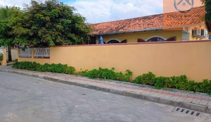 Casa charmosa e aconchegante com 3 dormitórios à venda, 152 m² por R$ 620.000 - Do Ubatuba - São Francisco do Sul/SC