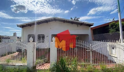 Casa com 3 dormitórios à venda, 295 m² por R$ 800.000,00 - Vila Rehder - Americana/SP