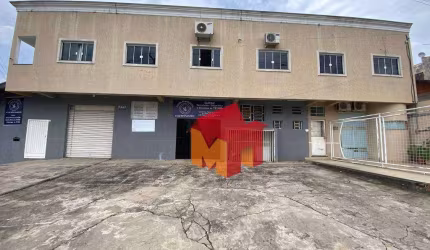Imóvel excelente para investidores, já rendendo alugueis.  03 apartamentos e 03 salões no bairro Morada do Sol - Americana/SP