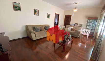 Casa com 3 dormitórios à venda, 160 m² por R$ 850.000,00 - Vila Santa Catarina - Americana/SP