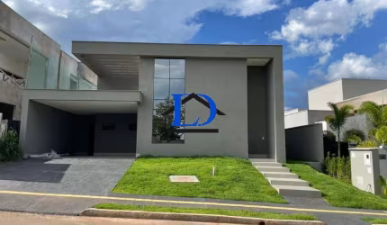Imperdível! Casa em condomínio com 4 suítes e 235m² no Residencial Goiânia Golfe Clube, Goiânia-GO