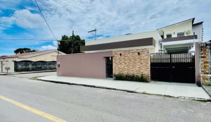 Casa no Conjunto Campos Elíseos Residencial ou Comercial