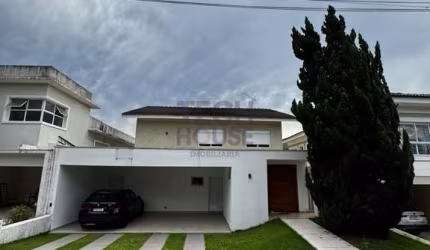 Casa no Residencial 6  com 5 Quartos, 3 Suítes e 6 Vagas