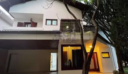 Casa de condomínio, esquina residencial 06
