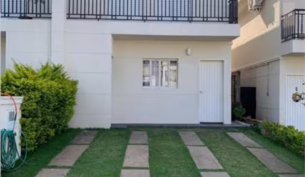 CASA DE 111m² COM 3 DORMITÓRIOS, SENDO 1 SUÍTE, NO CONDOMÍNIO THINA PRÓXIMO AO DISTRITO INDUSTRIAL EM JUNDIAÍ - SP
