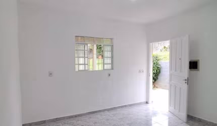 CASA COM 460M² DE TERRENO COM 2 DORMITÓRIOS NO BAIRRO DA VILA NAMBI EM JUNDIAÍ - SP