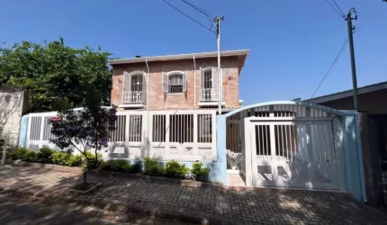 CASA COM 300M² DE TERRENO SENDO 3 DORMITÓRIOS COM 1 SUÍTE MASTER NO BAIRRO JARDIM CAMPOS ELÍSEOS EM JUNDIAÍ - SP*ACEITA PERMUTA POR APARTAMENTO EM SP*
