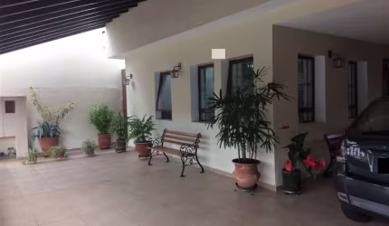 CASA DE 198 M² COM 3 DORMITÓRIOS SENDO 1 SUÍTE NA VILA RIO BRANCO EM JUNDIAÍ - SP