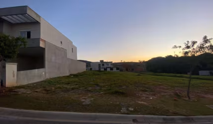 TERRENO COM 300 M² NO CONDOMÍNIO BRISAS JUNDIAÍ NO JARDIM DAS SAMAMBAIAS EM JUNDIAÍ SP