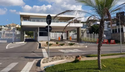 TERRENO DE 799M² NO CONDOMÍNIO TERRAS DE SÃO CARLOS EM JUNDIAÍ-SP *ACEITA PERMUTA EM IMÓVEL COMERCIAL*