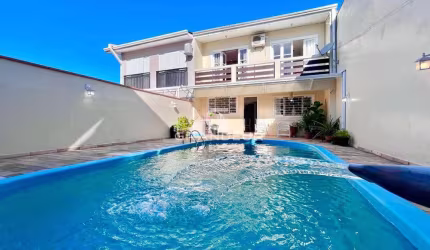 Sobrado com 5 dormitórios à venda, Centro, GUARATUBA - PR