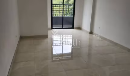 Sala em Parque Jaçatuba - Santo André, SP