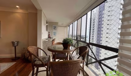 Apartamento à Venda no Ecoville, Curitiba com 3 Quartos, 203 m² por R$ 2.100.000