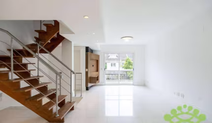 Sobrado à Venda Ecoville, Curitiba com 3 Quartos, 199 m² por R$ 1.600.000,00
