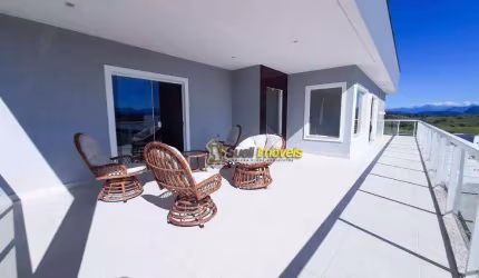 CASA Á VENDA NO VALE DOS CRISTAIS