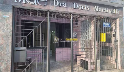 Consultório / Clínica à venda na Imbetiba. - 80 m² por R$ 700.000  - Macaé/RJ