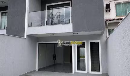 Casa com 3 dormitórios à venda, 145 m² por R$ 850.000 - Mirante da Lagoa - Macaé/RJ