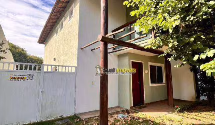 Casa com 3 dormitórios para alugar, 150 m² por R$ 5.220,27/mês - Granja dos Cavaleiros - Macaé/RJ