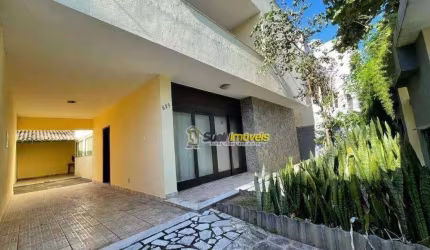 Casa com 3 dormitórios à venda, 240 m² por R$ 1.100.000 - Imbetiba - Macaé/RJ