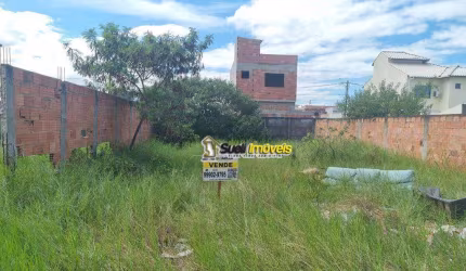 Terreno à venda, 200 m² por R$ 150.000,00 - Parque Aeroporto - Macaé/RJ