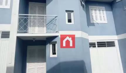 Sobrado com 3 dormitórios para alugar, 80 m² por R$ 2000/mês - Cristo Redentor - Caxias do Sul/RS