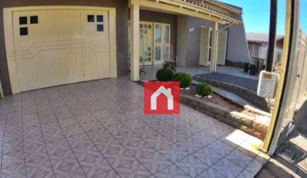 Casa com 3 dormitórios à venda, 155 m² por R$ 750.000 - Cruzeiro - Farroupilha/Rio Grande do Sul