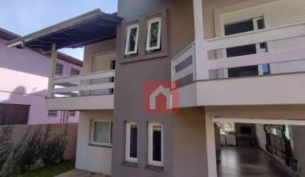 Casa com 4 dormitórios à venda, 200 m² por R$ 1.118.000,00 - Primeiro de Maio - Farroupilha/RS